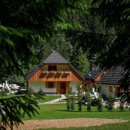 Julian Village Lepena Soča Exterior foto